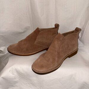 Dolce Vita "Findley" Taupe Suede V-Cut Whipstitch Booties Size 6.5